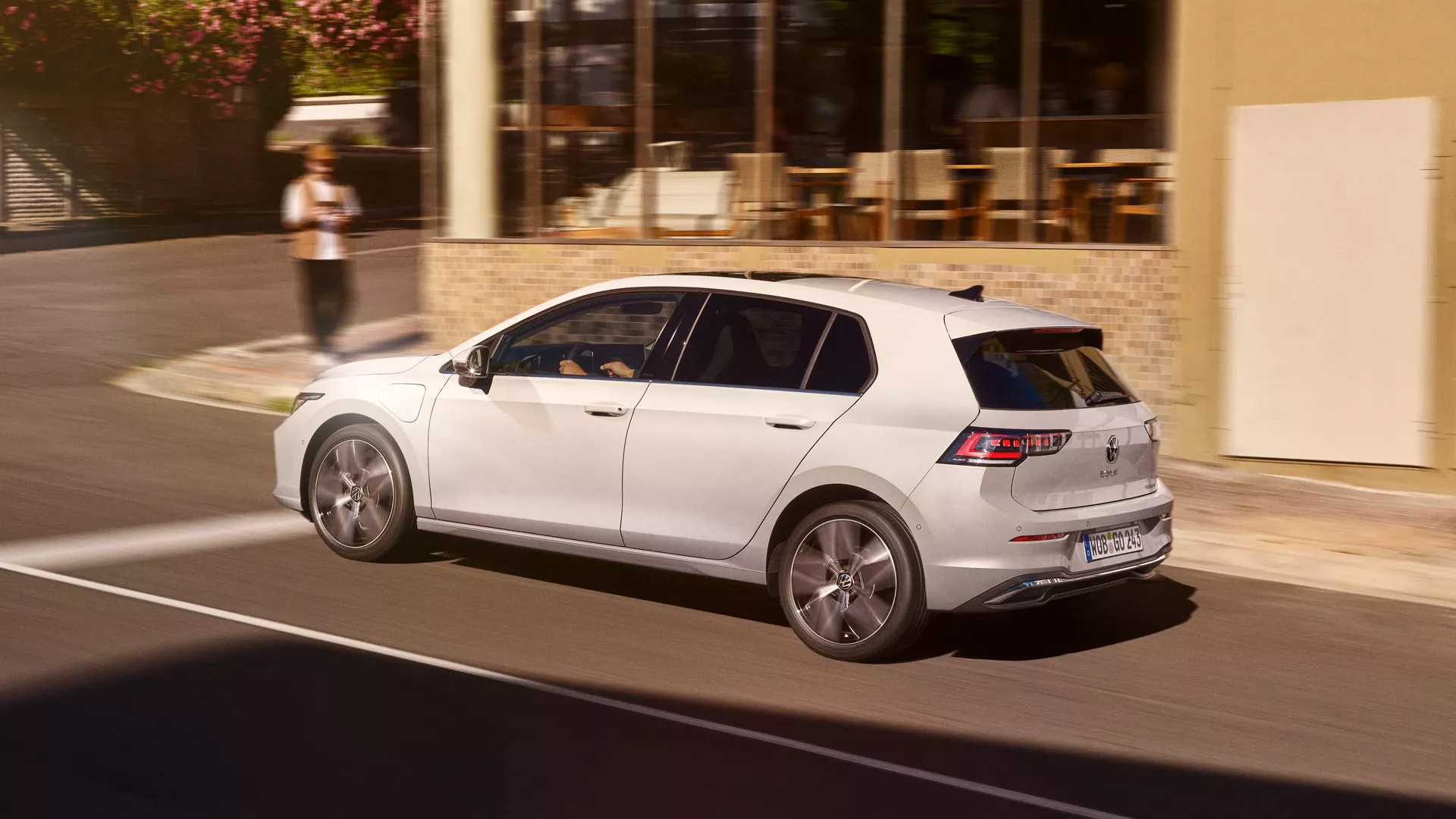 Golf 8 R Line Rear VW Golf 8 R-Line | Ligne Noire